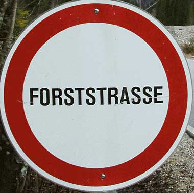 Verkehrszeichen: Forststrasse