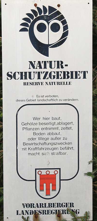Wanderung Hirschberg 2009 - es ist verboten dieses Gebiet landschaftlich zu verändern 