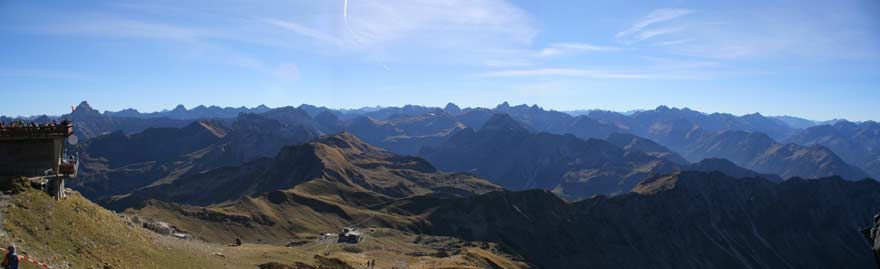 Bergstation Nebelhorn Blick auf das Kerngebiet - zur Wanderung einfach aufs Bild mit der li Maustatse klicken