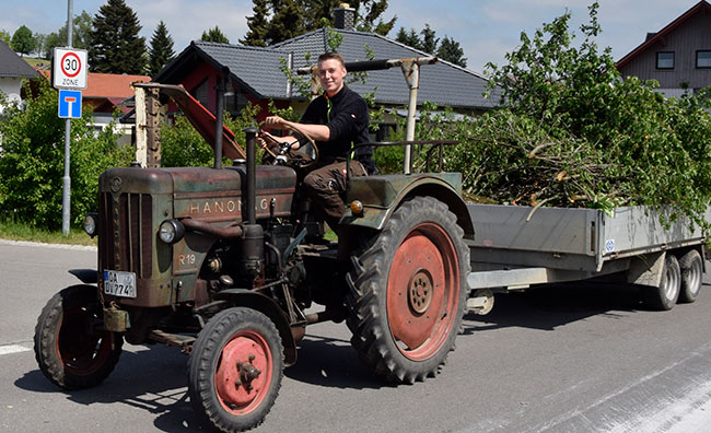 Warum ein Acherner mit einem ganz bestimmten Traktor ins Allgäu fährt