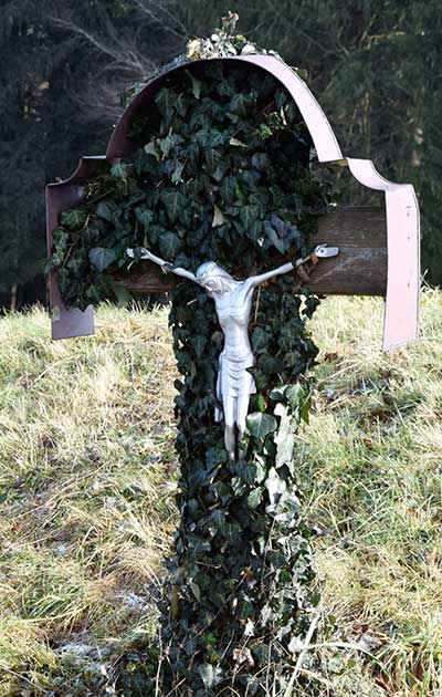 Gebratzhofen (Leutkirch) - eingewachsener Jesus