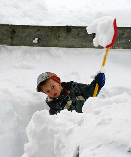 März 2006 - es kam noch 'a'bisserl' Schnee im Allgäu an (70 cm in 12 Stunden)