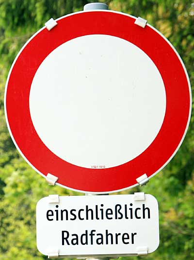 Verkehrszeichen Radfahren Verboten - Schieben auch verboten?