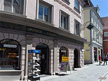 Die Einhorn Apotheke ist in Familienbesitz seit 1771 in Memmingen